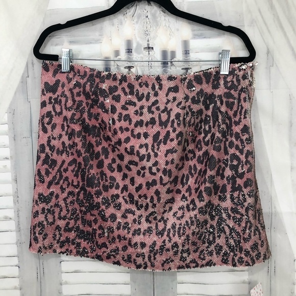 Free People Pink Skinny Flip Sequin Flip Cheetah Mini Skirt Festival Festive NWT - Picture 3 of 11